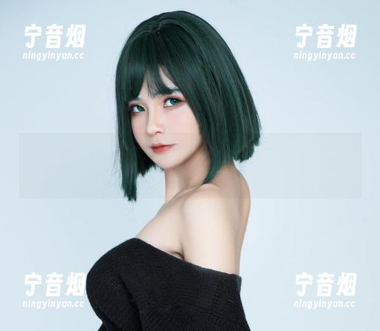 Azami 蜜汁怀疑Azami黑白图包会不会影响我的作息,快来下载试试吧!