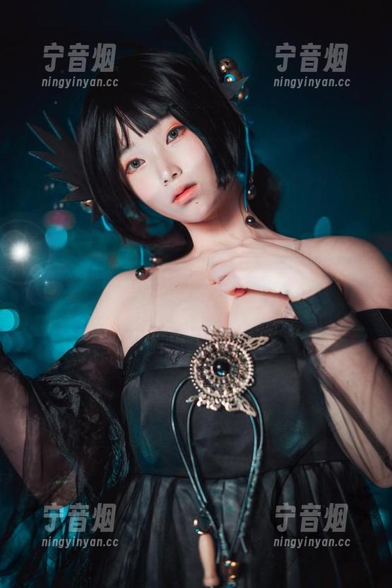 快来在线看Bambi(밤비)的Tamamo+Kama原图，感觉体验很微妙。