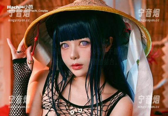 Hachi小芭 Hachi小芭独家的私拍,Nezuko围裙干脆直接亮出来!每一张都是期待和惊喜的结合。