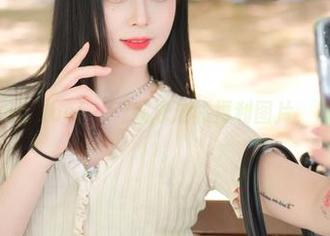 看！Jang Joo(장주)在泳池的福利图片，眼前一亮