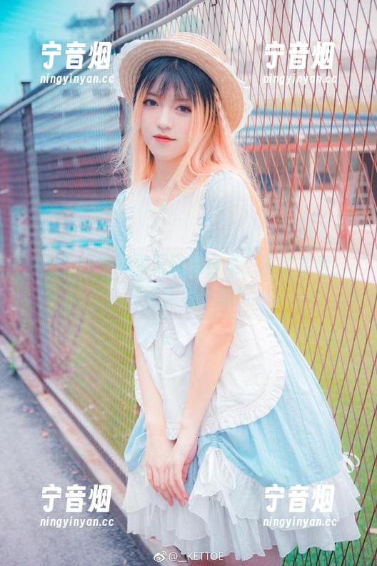 Kettoe Kettoe学妹旅游日志合集:不仅要看,还得大胆下载!