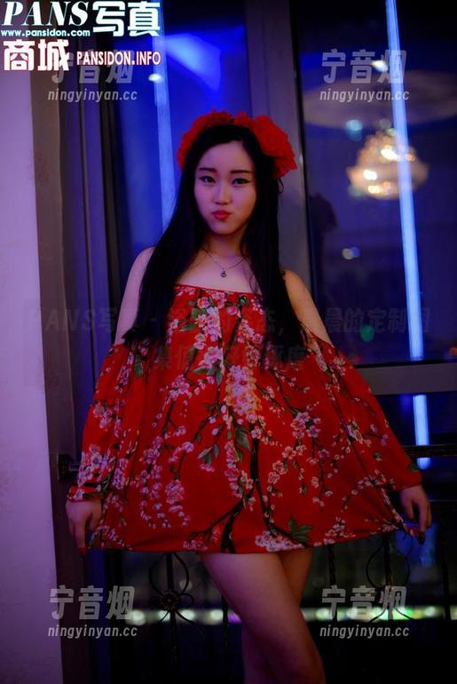 PANS写真-晨晨 PANS写真 - 浴缸的姿态,晨晨的定制图集值得好好琢磨