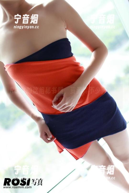 ROSI ROSI的这组秘书照,资源真不少,你确定想看?