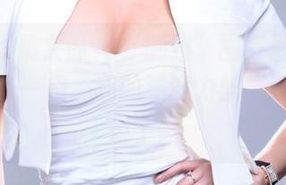 TuiGirl推女郎 – “御姐”图集里的纯小希，身子一扭，我的注意力就“乖乖”上钩了。
