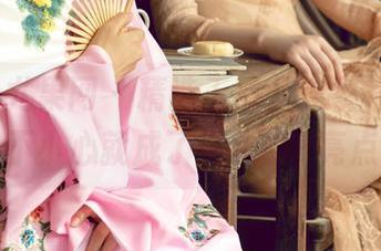 UGirls尤果网 – 精选王瑞儿连衣裙图包，一不小心就成了街头的P亮点！