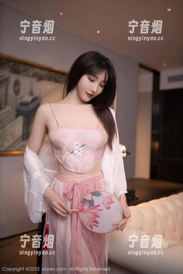Xiuren秀人网-林昔予yorki Xiuren秀人网 - 林昔予yorki的户外连载合集:唯美自然还是边走边摔?