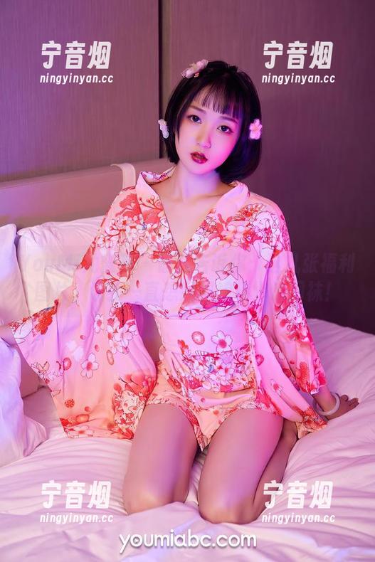 YouMi尤蜜荟-抖娘利世 YouMi尤蜜荟 - 偷偷告诉你:这几张福利图片,让我一直想起抖娘利世的网袜!