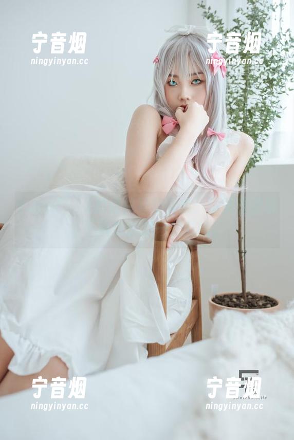 Yuna(윤아)的白衬衫写真集：就算没记忆，下载也能过一把眼瘾。