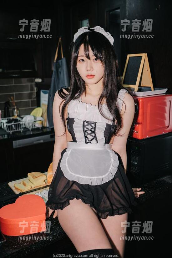 白衬衫的狂欢，Zia(지아)全集让你体会不一样的衬衫哲学！