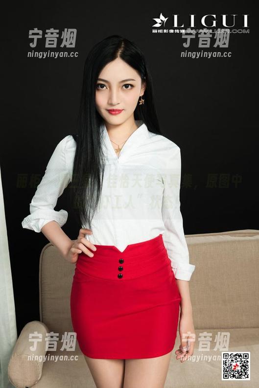 丽柜-佳怡 丽柜 - 揭三星:佳怡天使写真集,原图中的“打工人”状态!