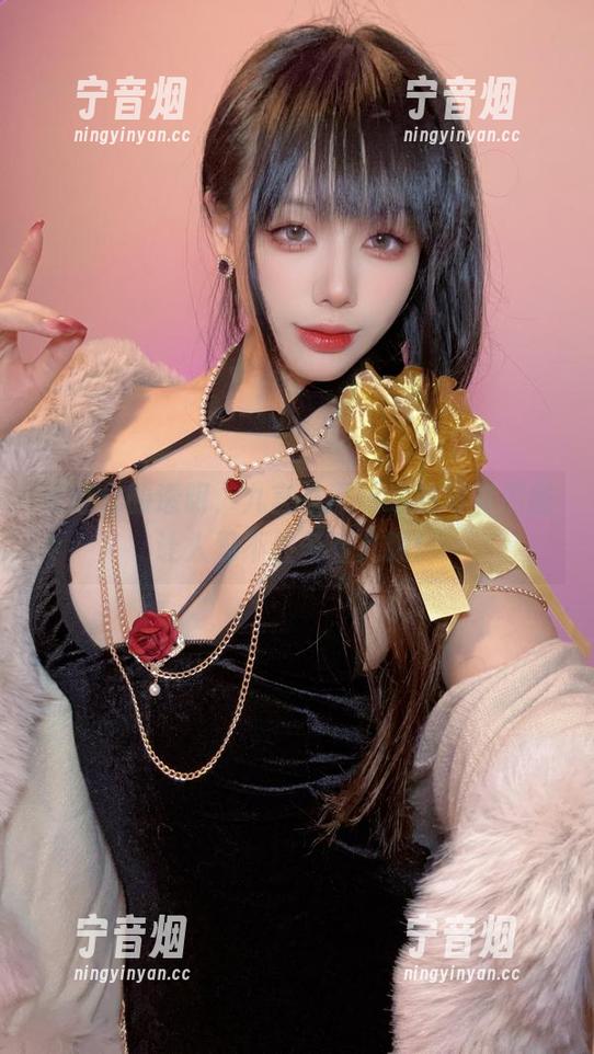 不过分的透明，九言从不咕咕的写真原图让人忍不住多看几眼！
