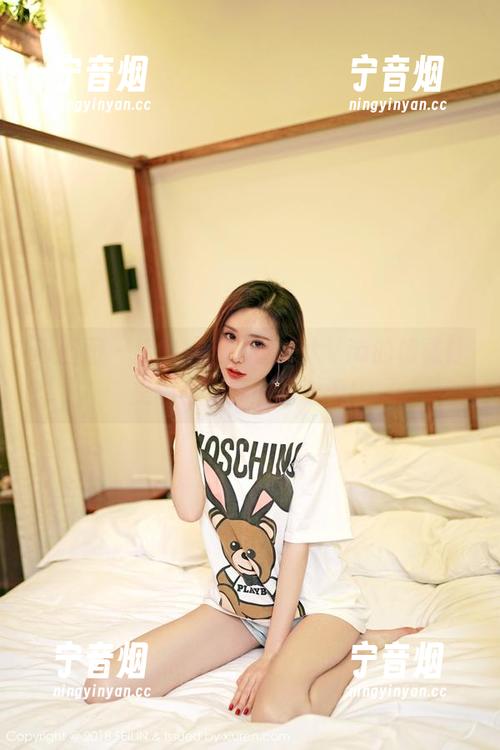 嗲囡囡-晗大大Via 嗲囡囡 - 拒绝单调,晗大大Via的棉袜让美图与资源一起上天!