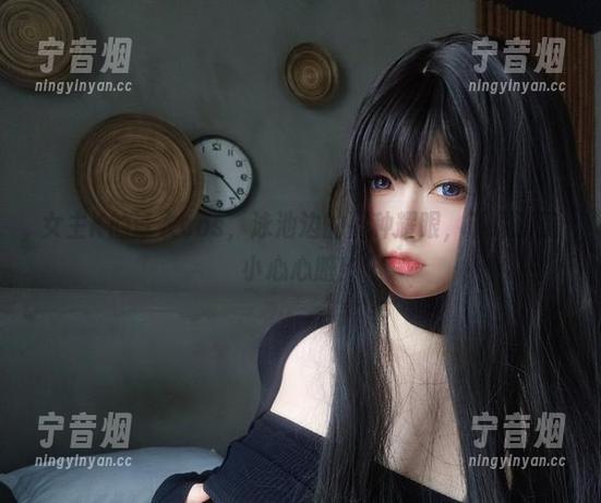 女主K 女主K的泳衣cos,泳池边的那种耀眼,下载时请小心心脏!