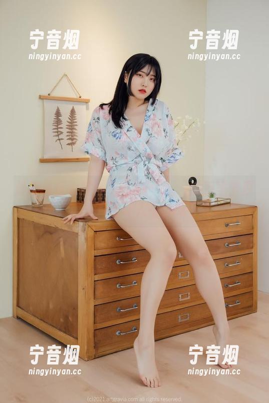 最新搞怪大赏：宋哈娜(송하나)的万圣节原图，简直是再吓人不过的可爱！