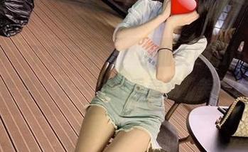 微密圈 – 下载下来吧，小仙女ELaine的皮衣合集，你一定要看看这絕美搭配。
