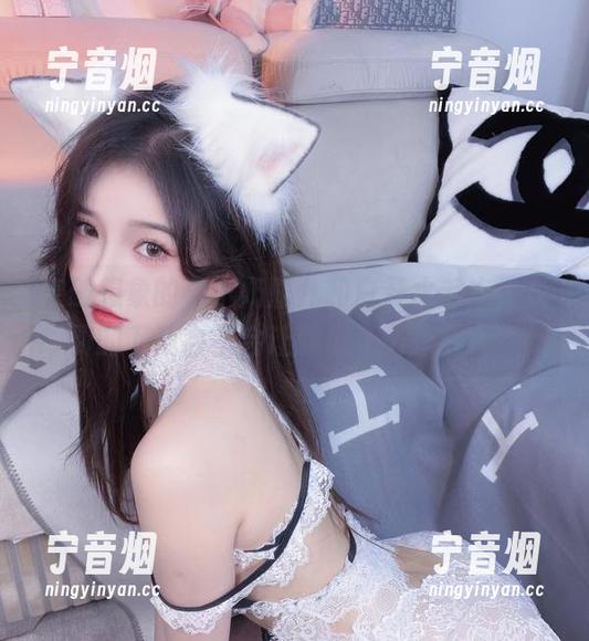小小奶瓶儿 突破想象的小小奶瓶儿和白开水毛衣,免费的下载会不会让我们不务正业呢?