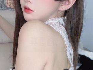 小小奶瓶儿：双马尾制服，师生情怀的写真套图！