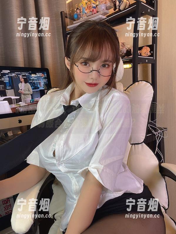 张思允 微密圈 - 所以,这就是张思允的油亮黑丝制服合集给我的心灵震撼?
