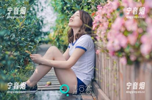 推女神-晓艾fafa 推女神 - 我们在线,晓艾fafa短裙又一次刷新了我的审美。