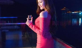推女神 – 高清看绮里嘉：女友其实也可以很有趣