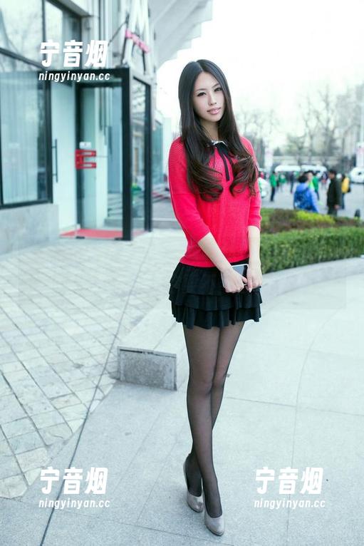 推女郎-模特林夕 推女郎 - 私拍+可爱=模特林夕这种组合,我直呼过瘾,原图你要不要也来欣赏下?