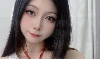 水面上波光粼粼，末夜787的原图让我思绪万千，蕾姆女仆泳装果然不简单。