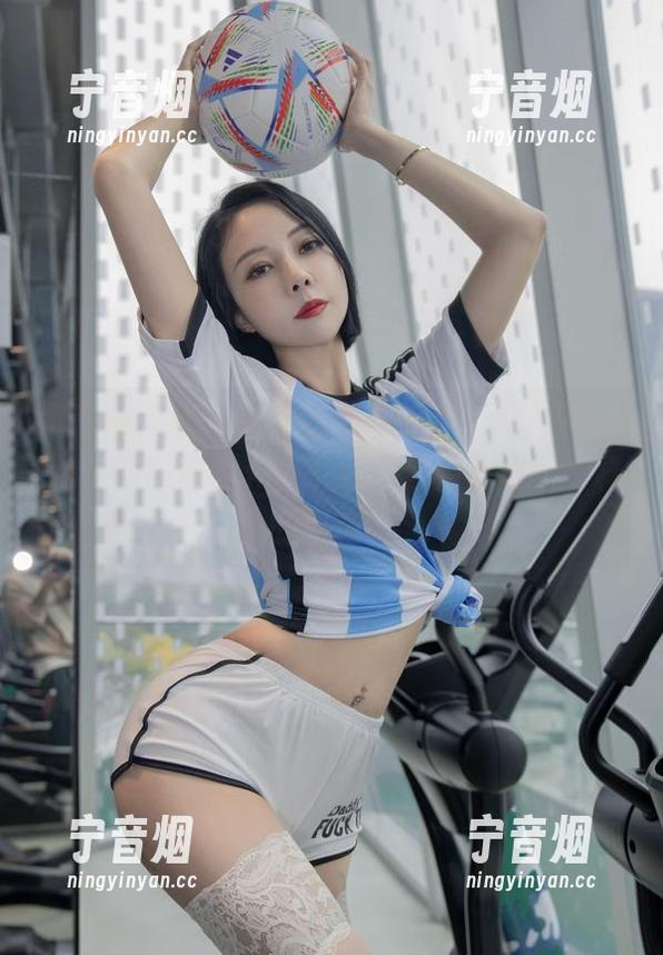果儿Victoria 微密圈 - 每一张套图都是艺术,果儿Victoria的黑丝世界,下载后你会发现不一样的灵魂。