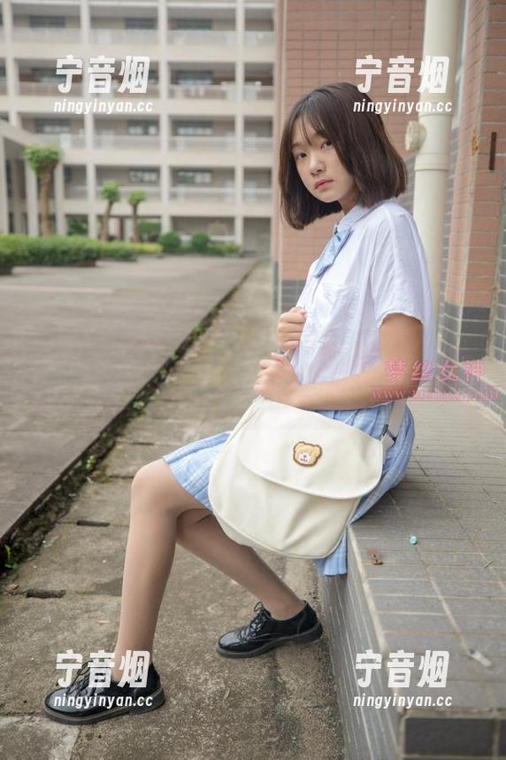 梦丝女神-花月舞 梦丝女神 - 花月舞出品:“死库水”图库中的资源,都是精挑细选的滋味!