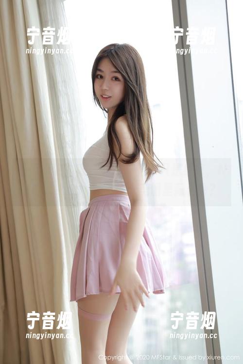 模范学院-NaNa_baby 模范学院 - 高跟鞋带来的不只是身高,NaNa_baby的无圣光美图里藏着啥?