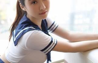 模范学院 – 这种高清资源的泳装，不得不说，唐琪儿il真会穿！