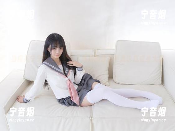 樱井宁宁 当樱井宁宁穿上豹纹,下载后的你是不是也想变身大猫呢?