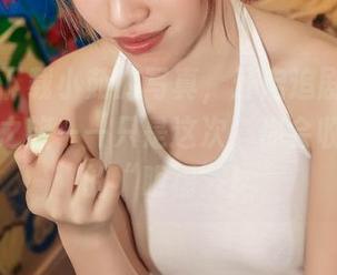 爱丝 – 下载小茹的写真，开启追剧般轻松的美丝之旅——只是这次，你会收获更多的“眼福”！