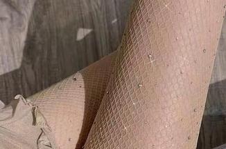 微密圈 – 转眼间，猪小七的丝袜原图更新了，看过来！