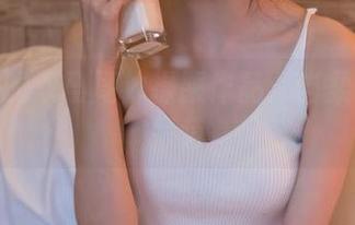 王羽杉的双马尾体操服作品：当柔美碰撞呆萌