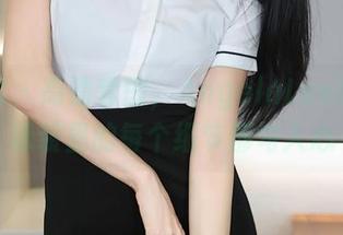 秀人网 – 高清套图，AngelaLee李玲在泳装里的每个细节都勾人心