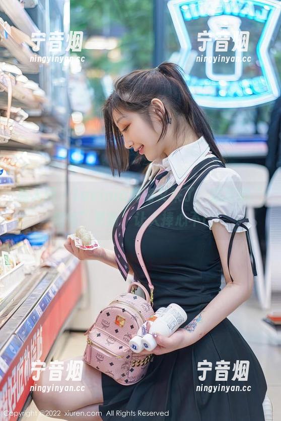 秀人网-Lavinia肉肉 秀人网 - Lavinia肉肉又来了,这次的“剧情”更新,让人捧心不已!