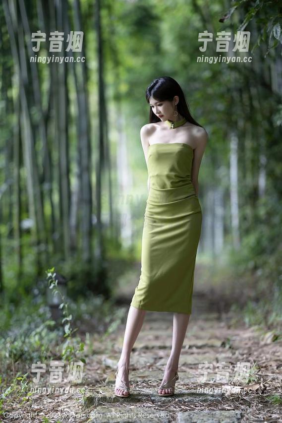 秀人网-晓茜sunny 秀人网 - 晓茜sunny,私房女仆图集,让我又想起了那个跑不掉的拖把。