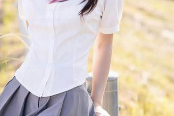 秀人网 – 陆萱萱的银行经理制服写真——想好壁纸的位置了吗？给你点小建议，可能会显得更有意思。