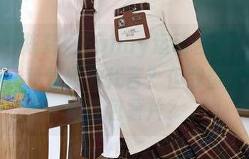 秀人网 – 陈梵妮Fanny运动合集，这种身材打算让我替她做代言？但我能不能先吃完这包薯片？