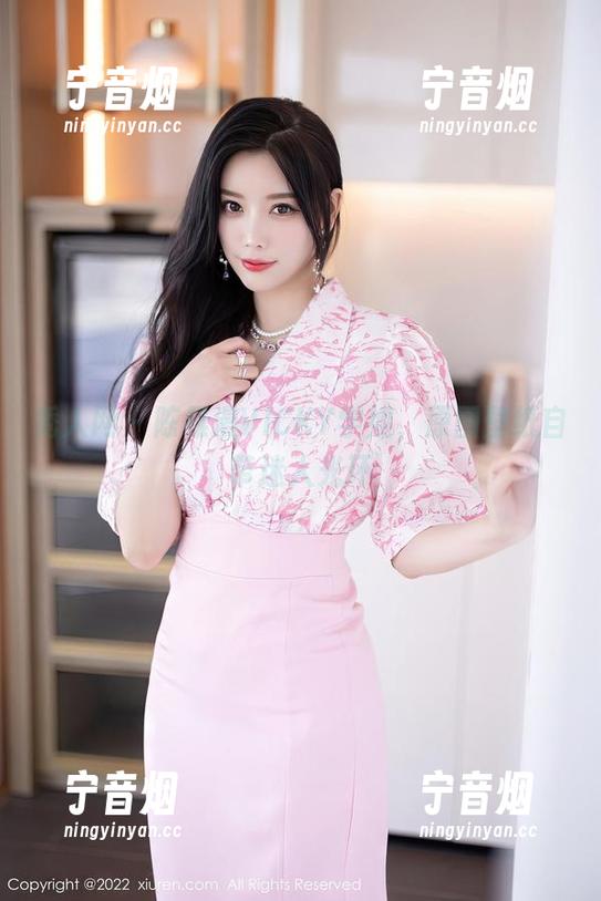 秀人网-陈雅漫VICKY 秀人网 - 陈雅漫VICKY学姐,原图壁纸自带迷人光环