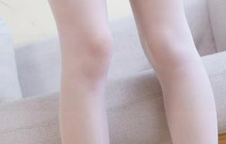 紧急企划 – 小枫泳装的机会缺失——分享一个游泳池里的小尴尬吧