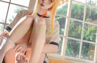 纸悦Etsu_ko校园写真精选：书本堆里的神秘角落