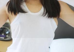 美媛馆 – 唐琪儿的牛仔裤：不过是又一张高清写真而已，对吧？
