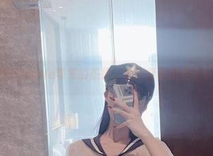 微密圈 – 脸红Dearie带来的热情，毫不留情地要你下载她的作品