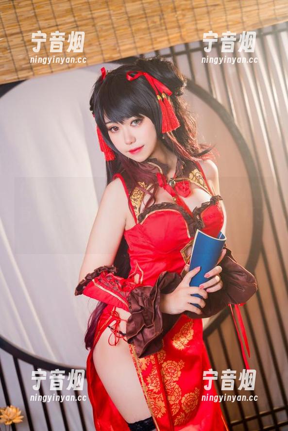 芋圆侑子 厉害了,芋圆侑子!原图一出,紫发魅魔直接把我脑袋里的“今天天气不错”打了个结。