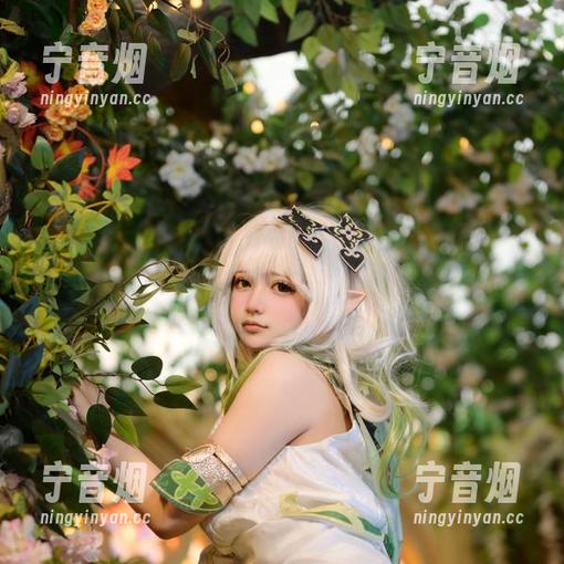 莱可Raika 看莱可Raika这毛衣,真想把每张美图都贴满墙!没有底线了。