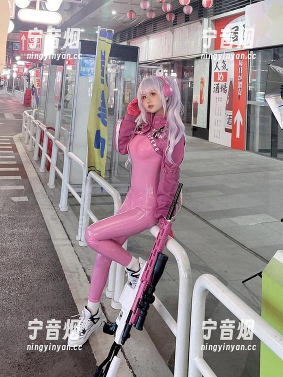 萌芽儿o0 图库里的萌芽儿o0,林中少女的身影—就像小松鼠在树上偷偷瞄你