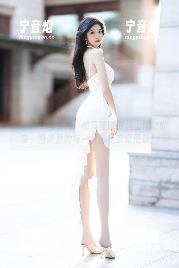 语画界-金纯一 语画界 - 当金纯一的高清睡衣遇上懒散的家,图册里的每一张都是家常便饭!