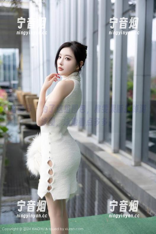 语画界-雅雯 语画界 - 为了这组图包,雅雯果断扔掉游泳圈,泳池看点多多!