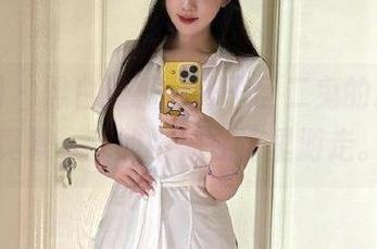 微密圈 – 黑白碰撞，轩子巨二兔的最新写真集，我的眼神在这里游走。